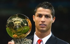 华体会app|体坛热搜聚焦，贝尔生涯暮年引热议，国足归化策略再审视—错失威尔士锋线支柱的反思