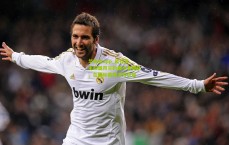 华体会app_库拉索，主权属荷兰的最小参赛队，在国际赛场书写奇迹