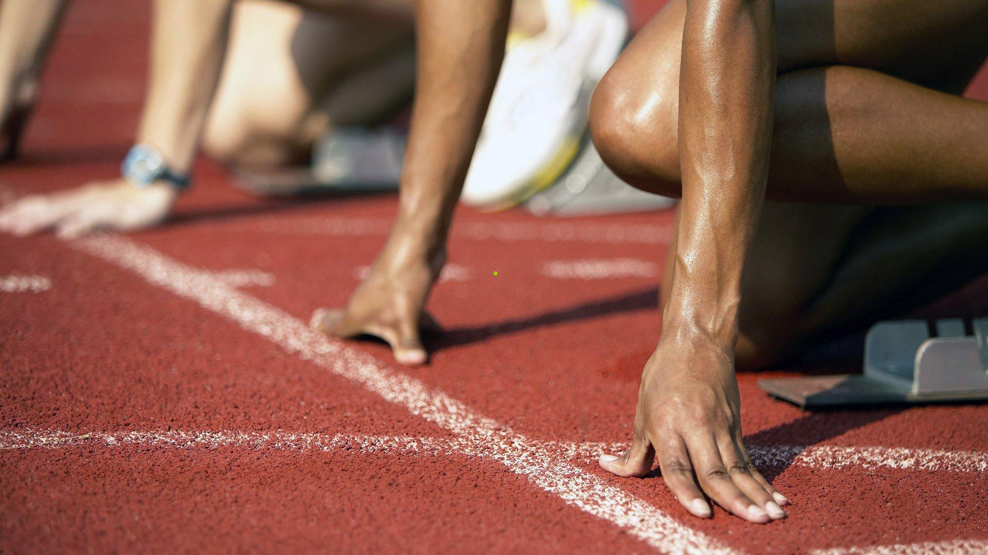 国足阿联酋首训，蒋光太回归稳固后防，高准翼伤缺催生新机遇