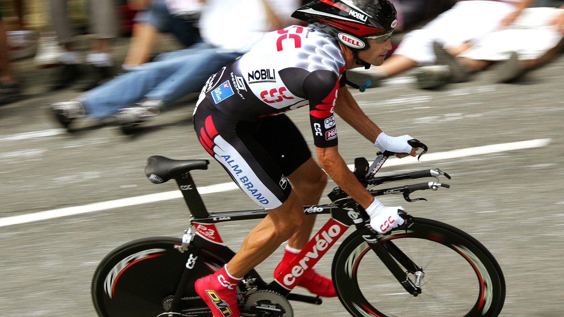 鲁能六冠圆梦亚冠归来，后佩莱时代战术重塑路漫漫